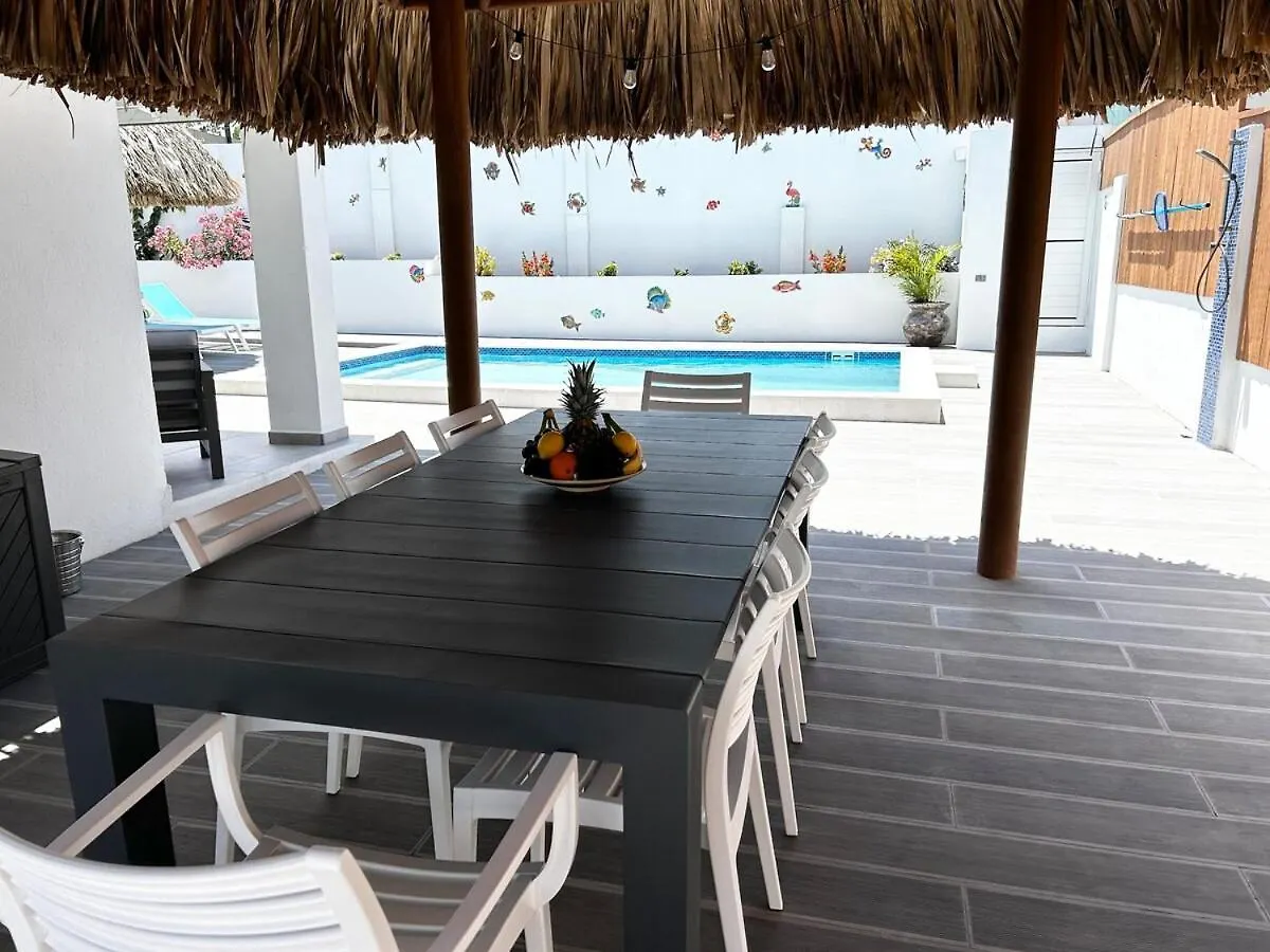 Caribbean Breeze- 4 Bedroom- 4 Ensuite Bathrooms Oranjestad Aruba