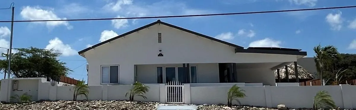 Caribbean Breeze- 4 Bedroom- 4 Ensuite Bathrooms Oranjestad