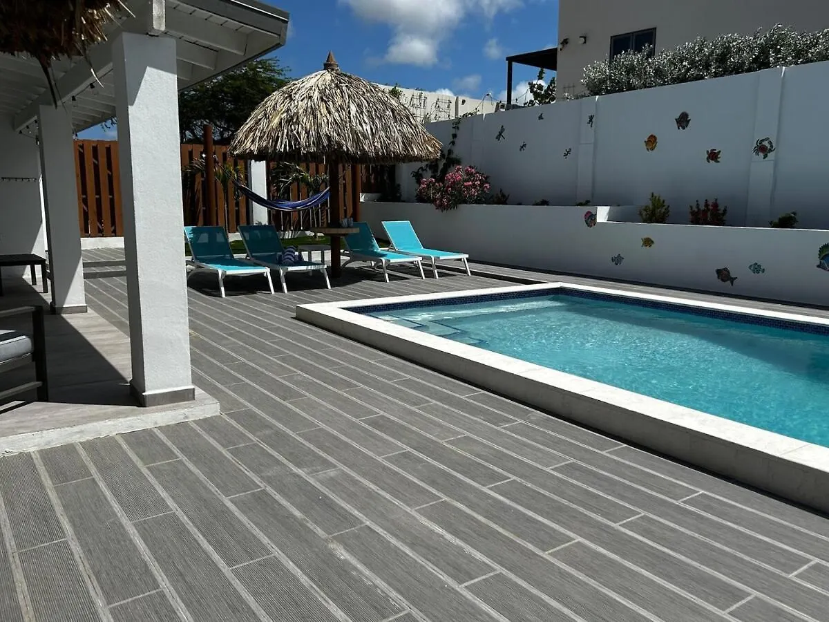 Ferienhaus Caribbean Breeze- 4 Bedroom- 4 Ensuite Bathrooms Oranjestad